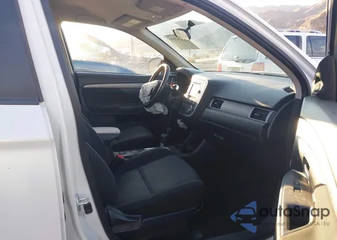 2014 Mitsubishi Outlander Se z USA, uszkodzony, nr VIN JA4AD3A33EZ011333